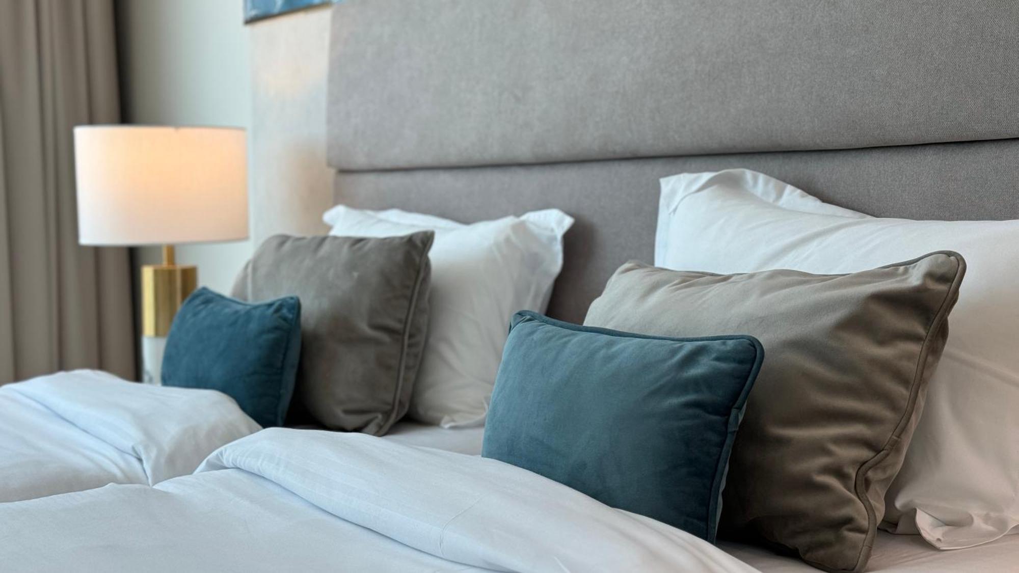 Magnificent - Damac Distinction Downtown Appartement Dubai Buitenkant foto